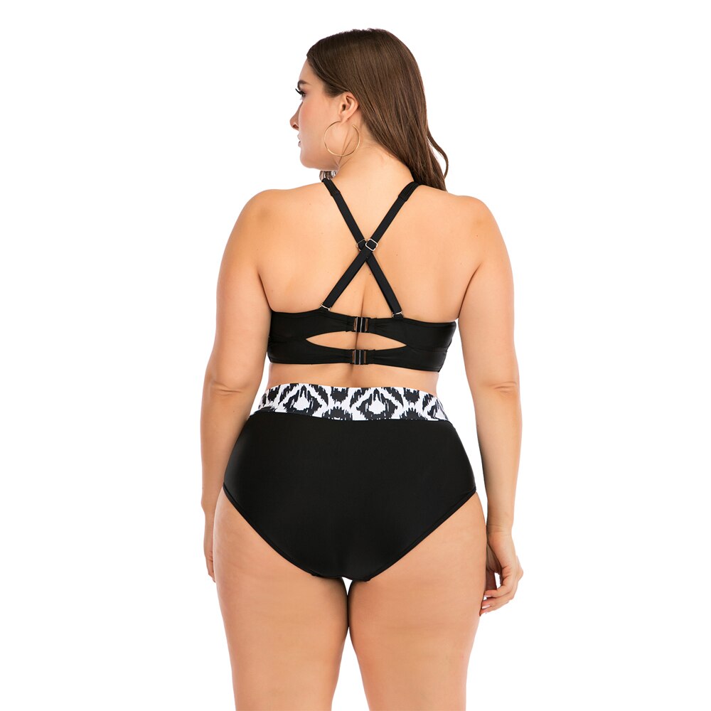 Dwuczęściowy Strój Kąpielowy Plus Size W Egzotyczne Wzory