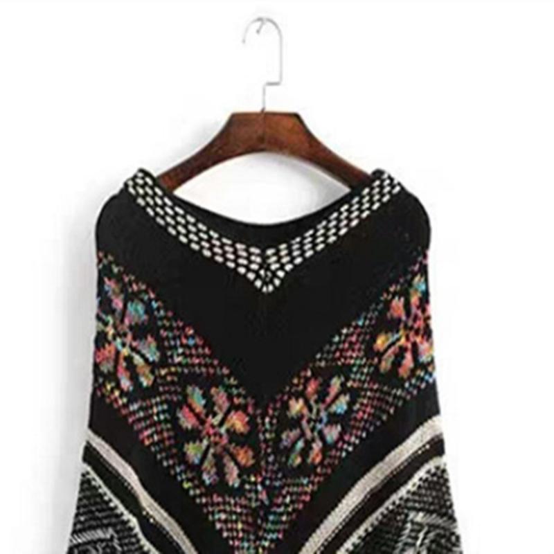 Sweter Ponczo Z Frędzlami