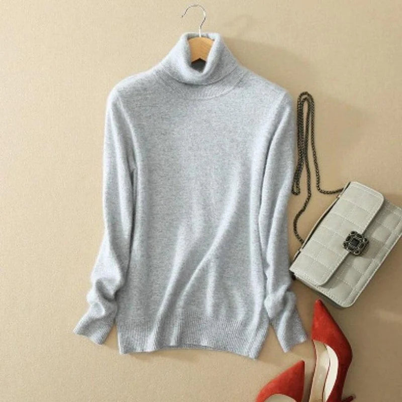 Sweter Z Golfem Zakończony Ściągaczami