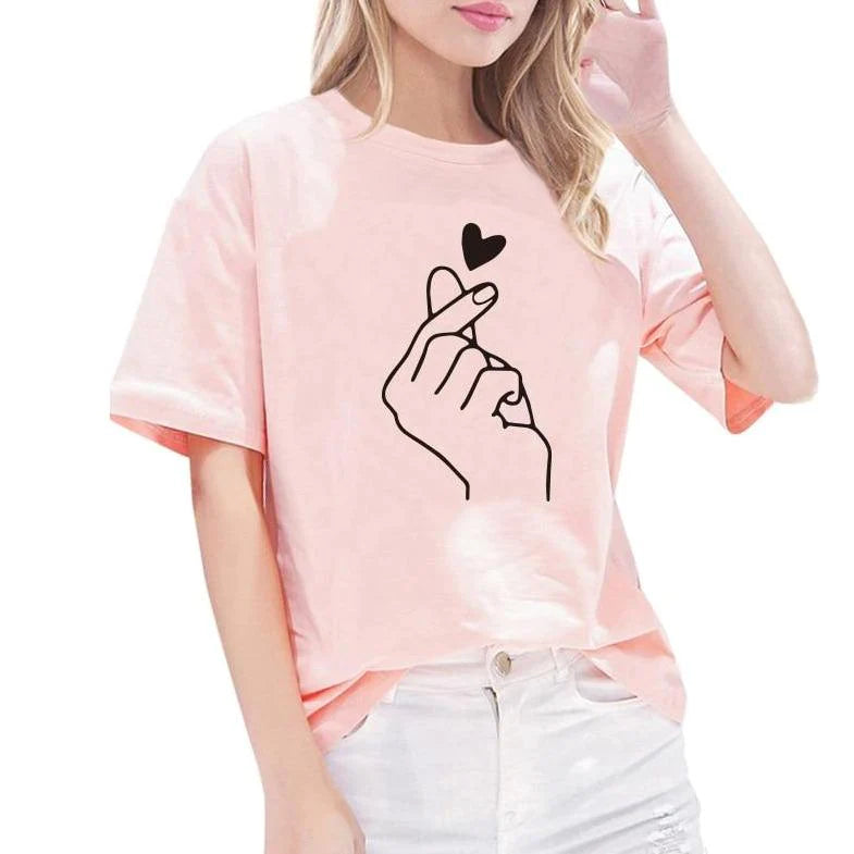 Koszulka T-Shirt Z Naszywką Ręka Z Sercem